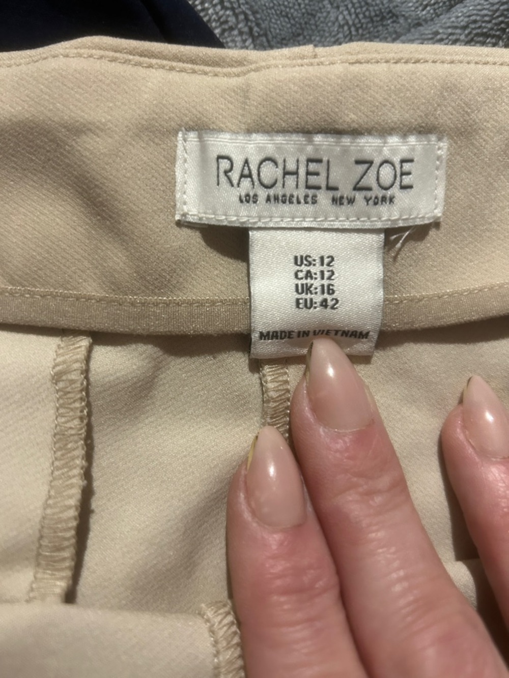 Rachel Zoe dress shorts - Neon green, Navy, Cream - Picture 2 of 4